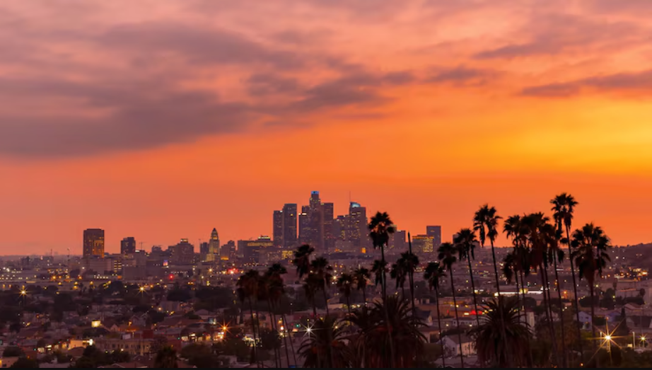 Beautiful sunset of los angeles downtown skyline