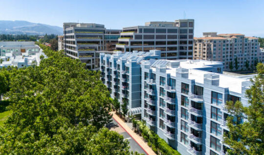 Keep or Sell Land in Los Angeles? An Expert Take for Smart Investors